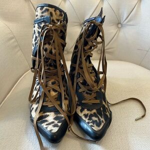 Roberta Cavalli ankle boots leopard size 39 lace up